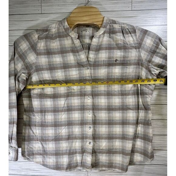 L.L. Bean Women's Whisper Weight Henley Collar Flannel Tan‎ Plaid Sz "XL" - Picture 7 of 9
